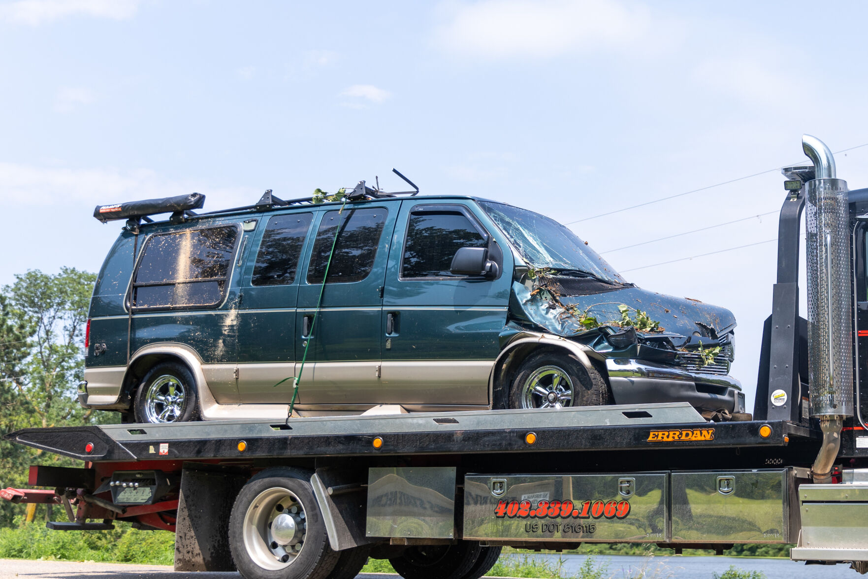 080925-owh-new-wreckedvan-mm-03.JPG